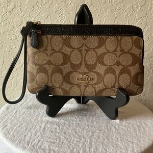 Coach: Tan Signature Double Zip Leather Wristlet- Gold Tone